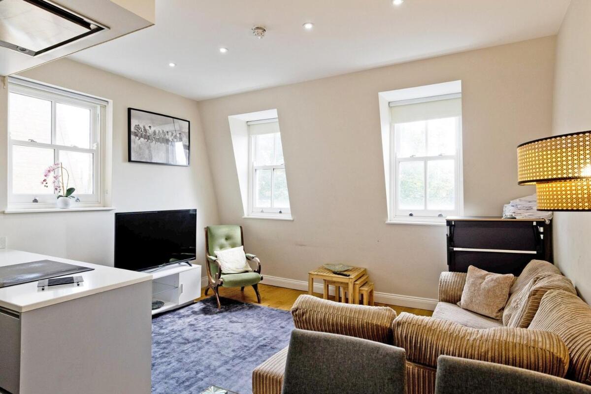 Sumptuous 1br Duplex Apartment *